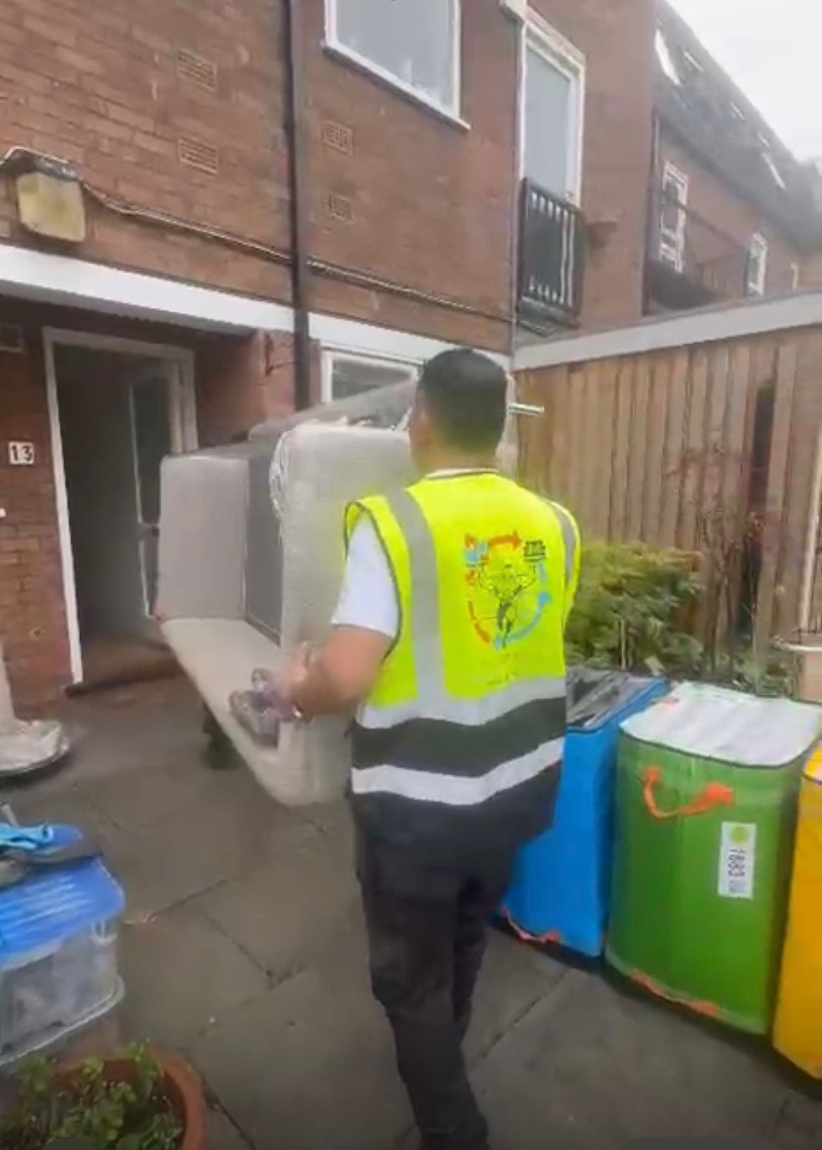 J&B Fast Movers Image 6